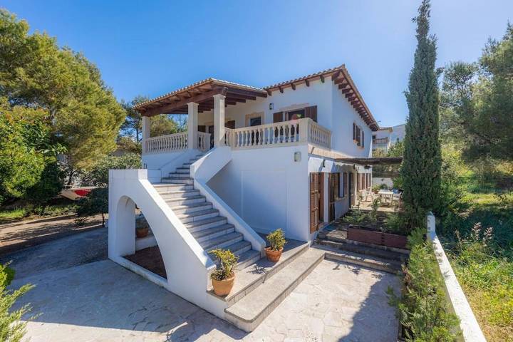 Ferienhaus für 6 Personen, mit Balkon und Terrasse