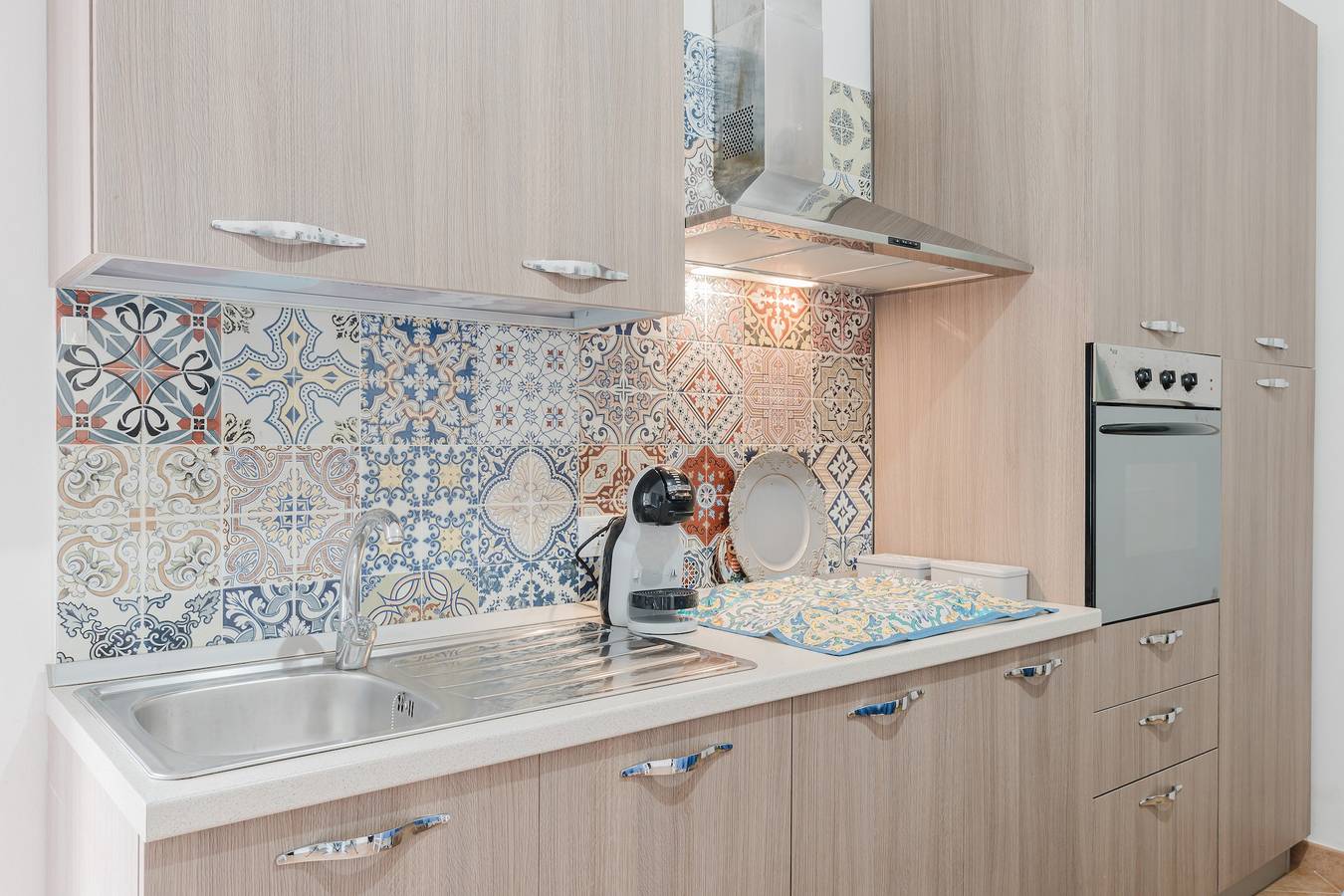 Ganze Wohnung, Ferienhaus 'Petros' mit gemeinsamer Terrasse, Wlan und Klimaanlage in Marsala, Trapani Provinz