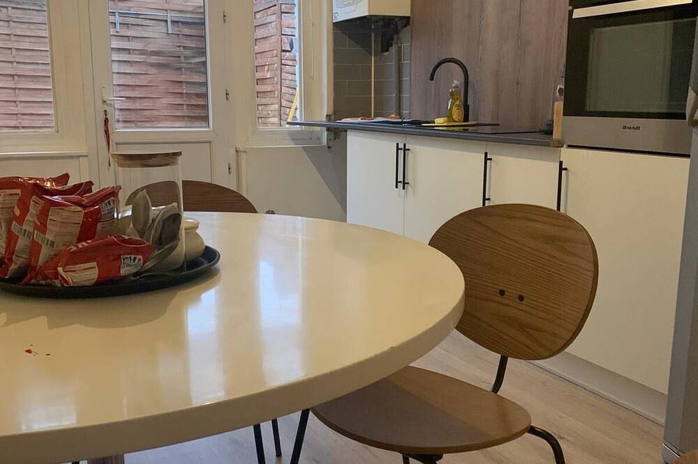 Pretty, well-equipped town house in Valenciennes, Valenciennes region