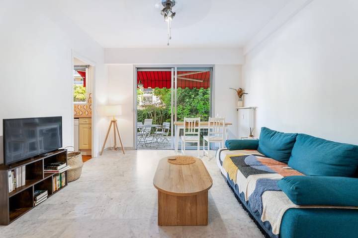Location de vacances pour 2 personnes, avec terrasse dans Cros de Cagnes