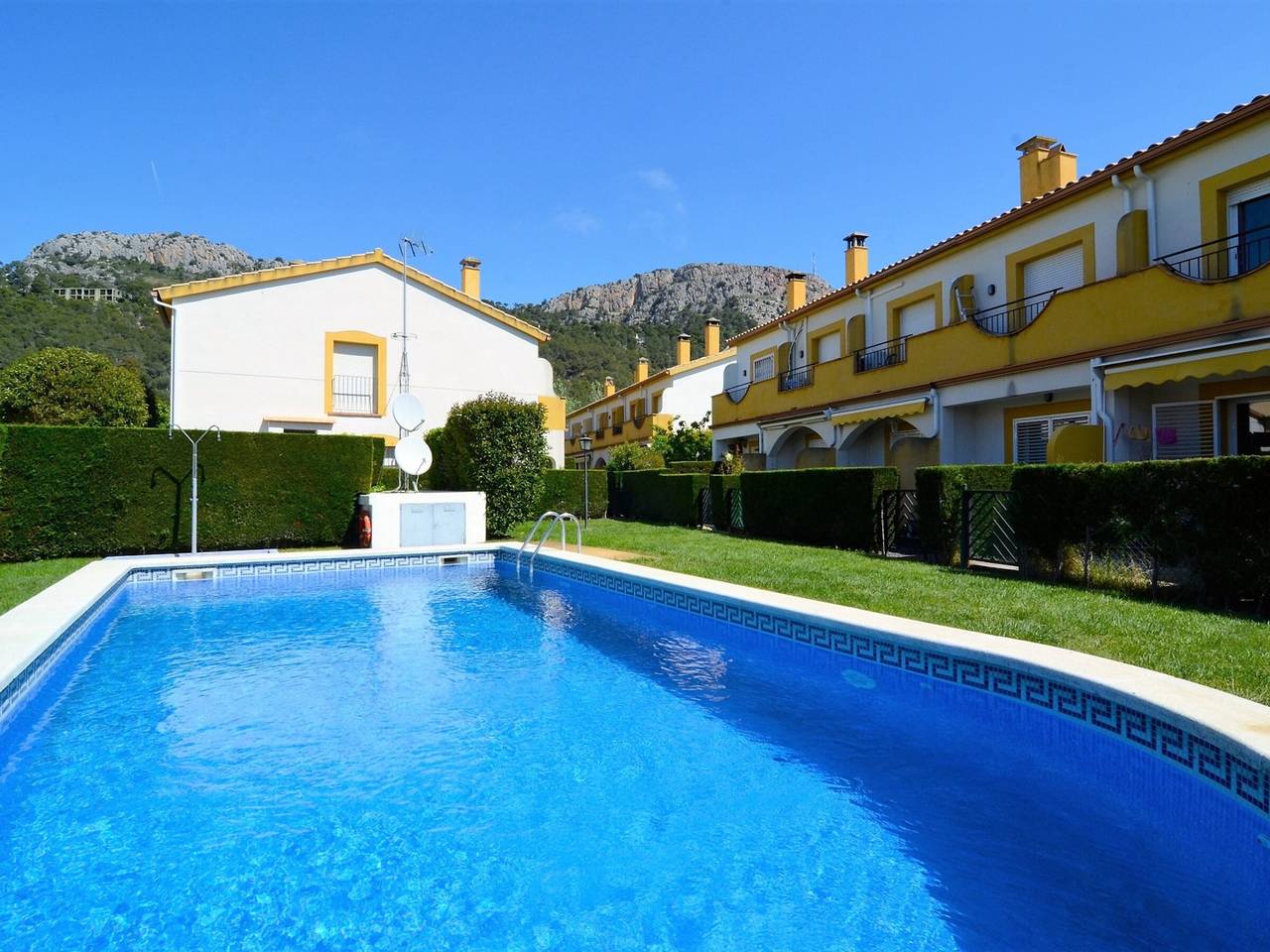 Charmantes Haus in l'Estartit, 2 Schlafzimmer, Gemeinschaftspool in l'Estartit, Estartit
