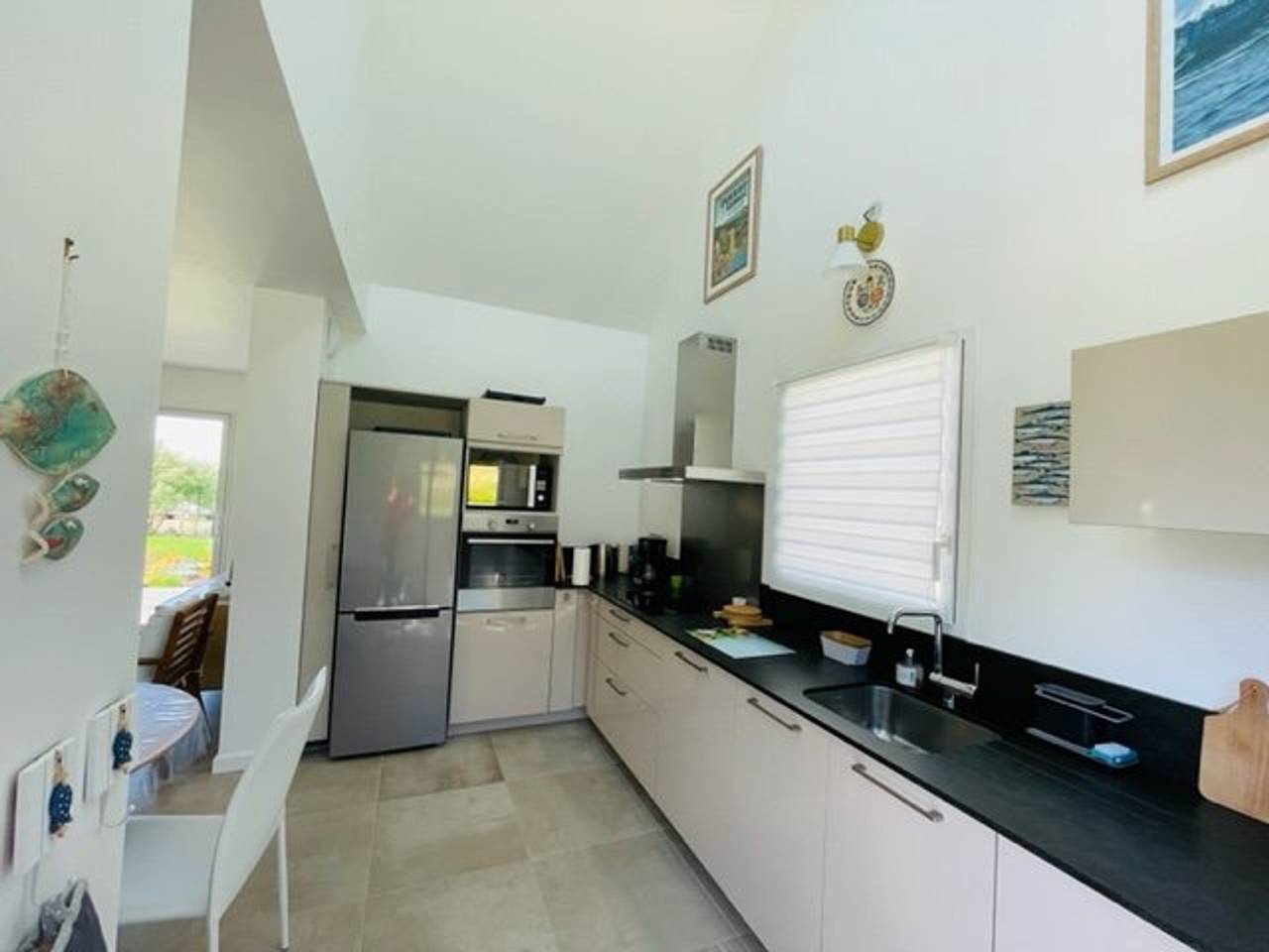Maison 3* avec Terrasse, Confort Moderne, Proche Plages et Randonnées in Trégastel, Côte de Granit Rose