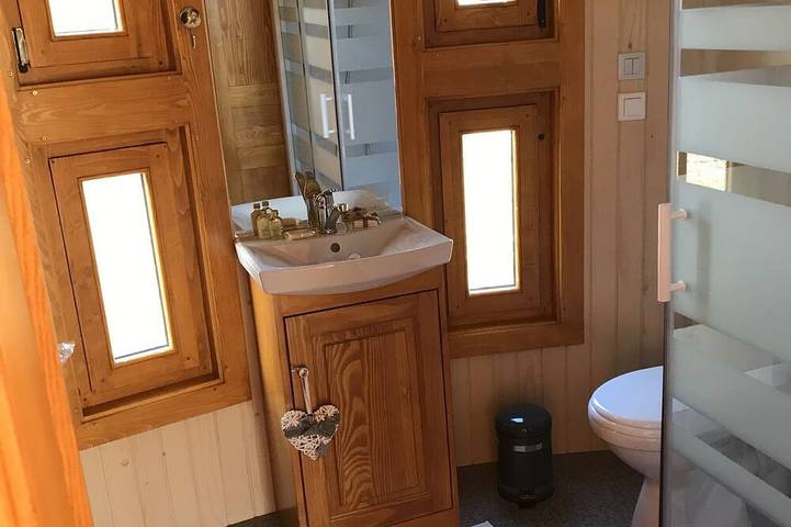 Location de vacances pour 4 personnes, avec jardin ainsi que jacuzzi et terrasse à Faycelles - 4