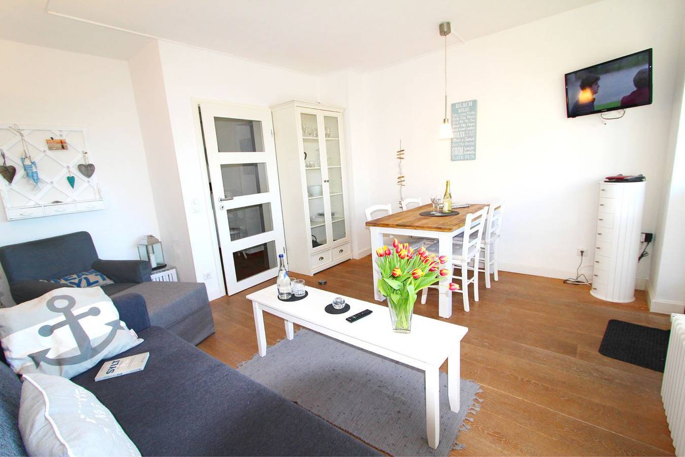 Ganze Wohnung, Appartement in modernem Sylter Stil und mit großzügiger West-Terrasse in Wenningstedt, Sylt