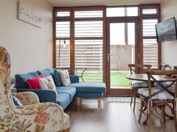 Cottage for 4 People in Staffordshire, England, Photo 1