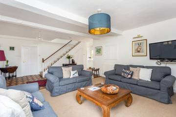 Cottage for 8 People in The Cotswolds, South West England, Photo 3