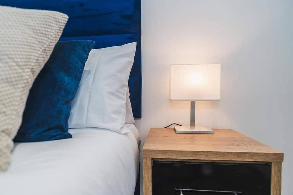 Entire apartment, Modern Apartment by Vichy in Wakefield, West Yorkshire