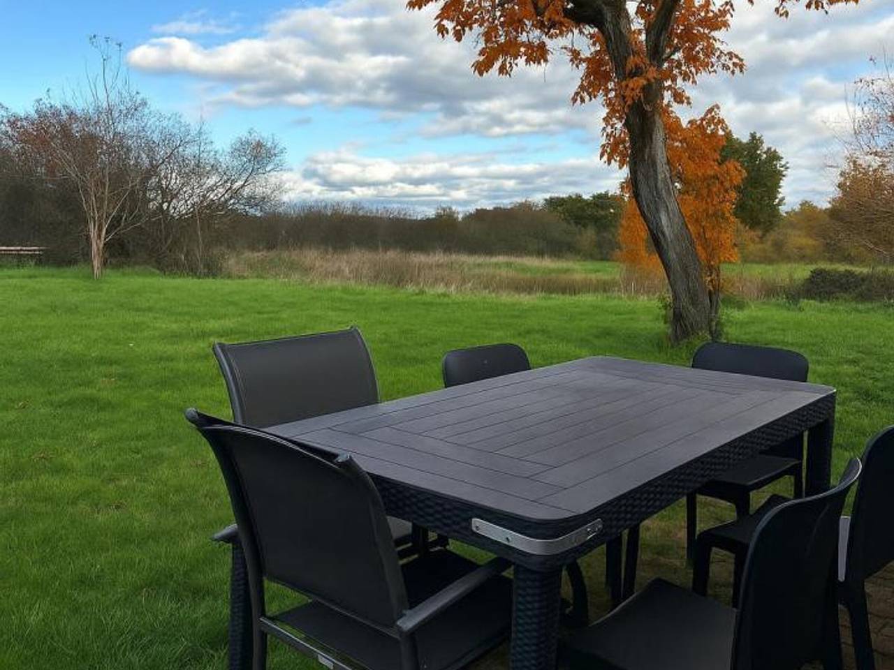 Agradable casa en Chapeau para familias o amigos in Chapeau (desambiguación), Allier (desambiguación)