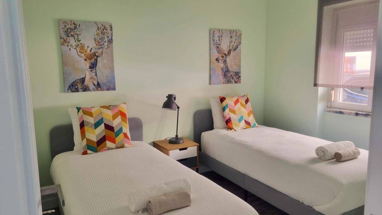 Apartamento inteiro, Two-Bedroom Apartment in Almada, Halbinsel von Setúbal