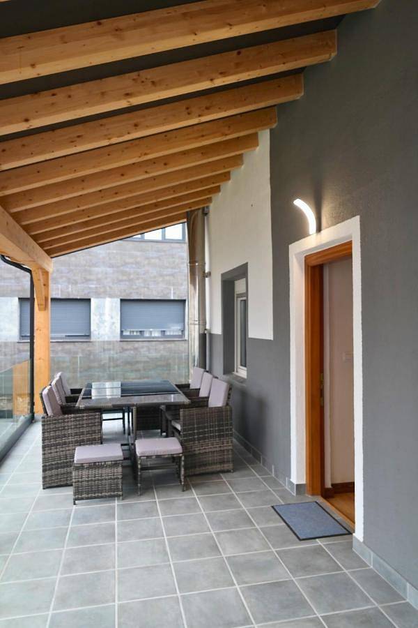 Apartamento para 6 personas, con jardín y terraza en Santa María de Cayón
