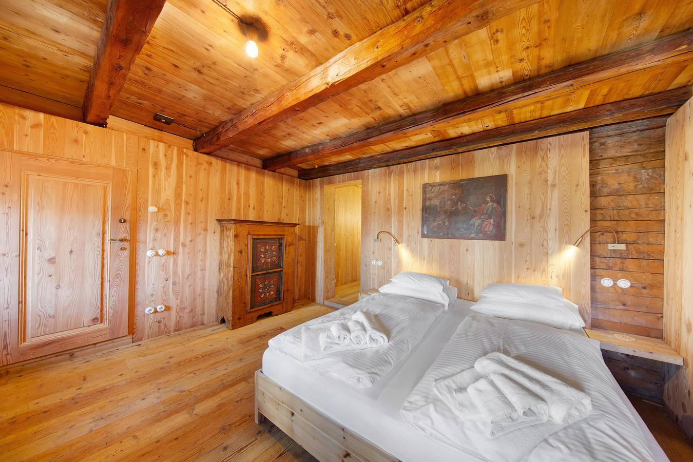 Habitación 'Cedùtä' con vistas a la montaña, terraza compartida y Wi-Fi in Comelico Superiore, Karnischer Hauptkamm