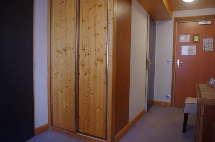 Hôtel pour 2 personnes, avec terrasse ainsi que sauna et jacuzzi, animaux acceptés dans Office De Tourisme De Tignes Le Lac - 4