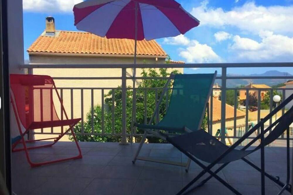 Appartement entier, Location appartement T2, 53m2 à Corte dans résidence calme in Corte, Parc naturel régional de Corse