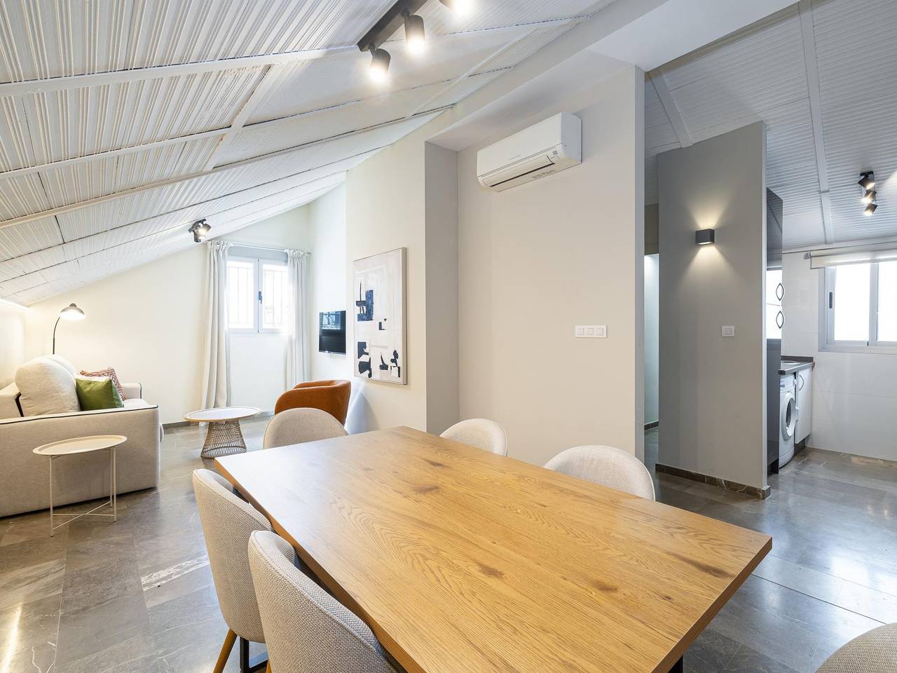 Entire holiday apartment, H2Granada Penhouse Terrace&Parking Just Refurbishe in Realejo-San Matías, Granada