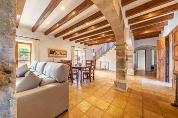 Villa in Pollença, Serra de Tramuntana für 8 