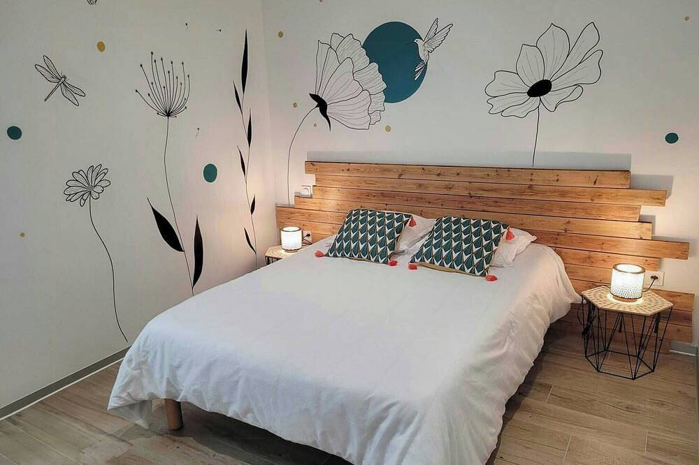 Cottage with spa between beaches and Puy du Fou in La Roche-sur-Yon, Loire Valley