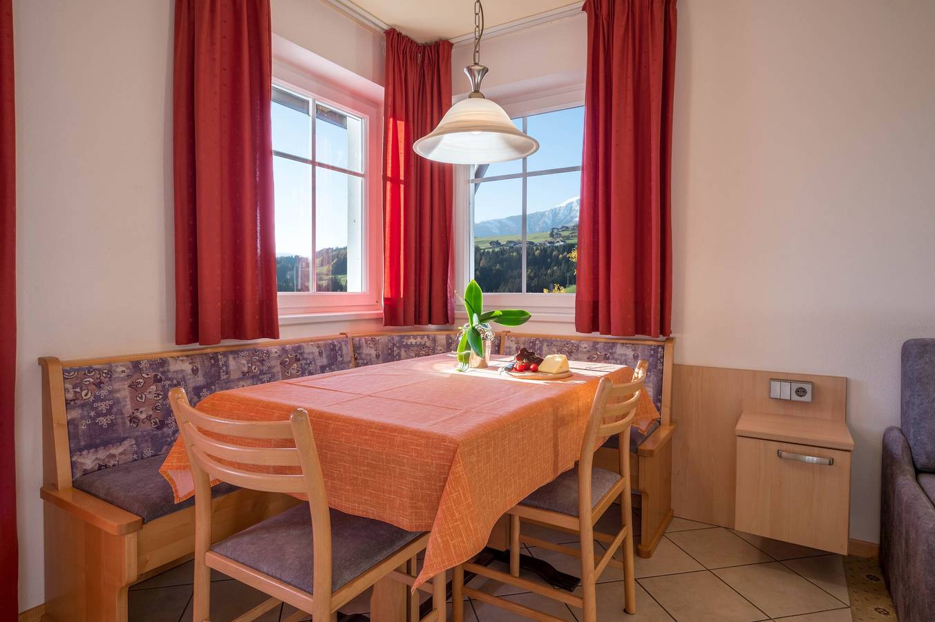 Ganze Wohnung, Ferienwohnung "Treyer 6 Typ B" mit Bergblick, Wlan, Balkon & Garten in Terenten, Dolomiti Superski
