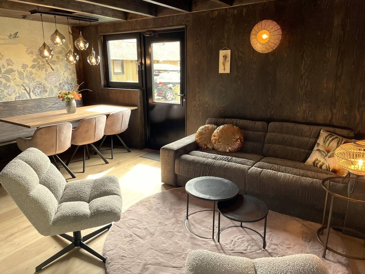 Modernes Haus für 6 Personen mit geräumiger Terrasse und Ladestation in Schoorl in Schoorl, Noord-Holland - Nordseeküste