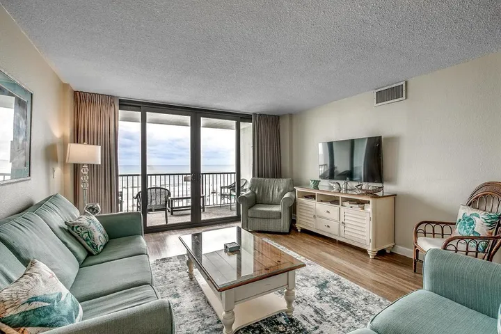 Vacation house for 8 people, with balcony and pool - 1