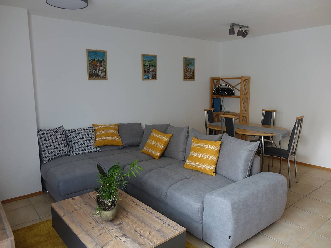 Ganze Ferienwohnung, Exclusive kuschelige Wohnung im Herzen Frankens/Europa in Gaukönigshofen, Romantische Straße