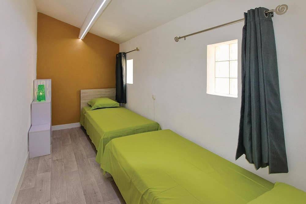 Gezellig huis met 3 slaapkamers in. in Mormoiron, Parc naturel régional du Mont-Ventoux
