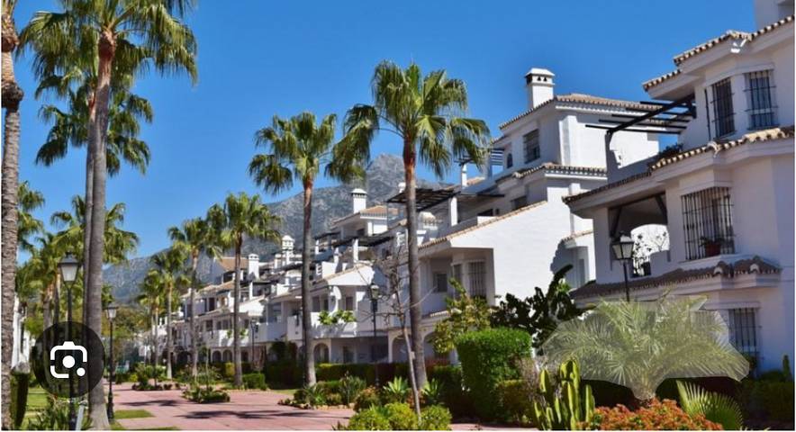 Ferienwohnung für 6 Personen, mit Terrasse und Garten sowie Pool in Marbella - 3