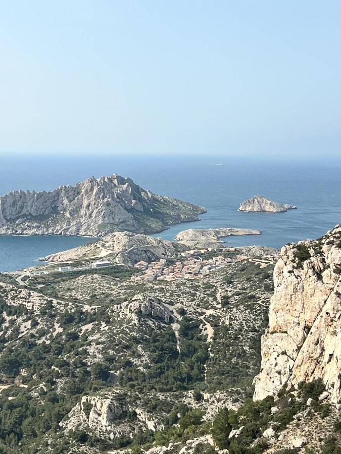 Location de vacances pour 2 personnes, avec Balcon ainsi que Terrasse et Vue dans Les Goudes - 3