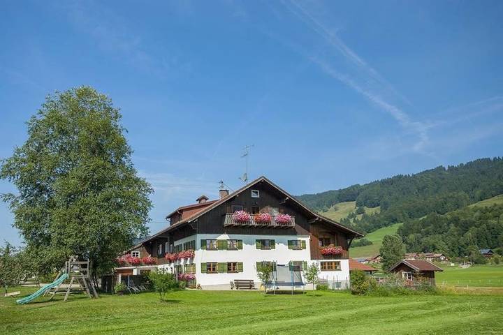 Bauernhaus für 4 Personen, mit Terrasse und Garten im Oberallgäu - 2