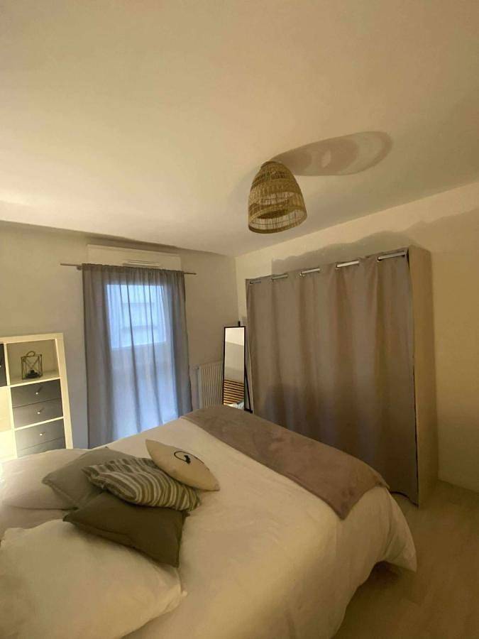 Appartement entier, One-Bedroom Apartment in Brest, Région de Brest