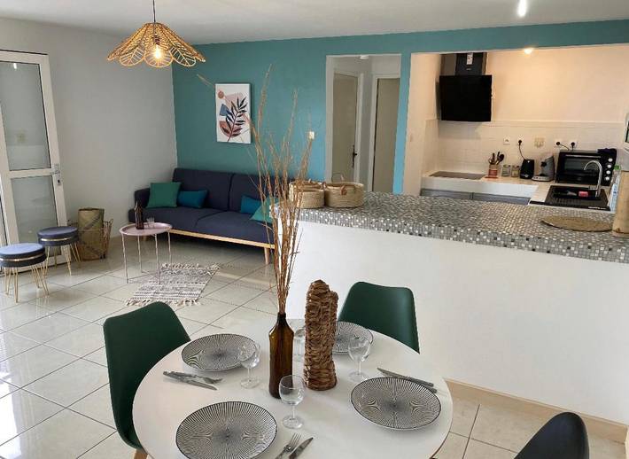 Gîte pour 4 personnes, avec terrasse et vue, animaux acceptés dans Bois de Nèfles - 3