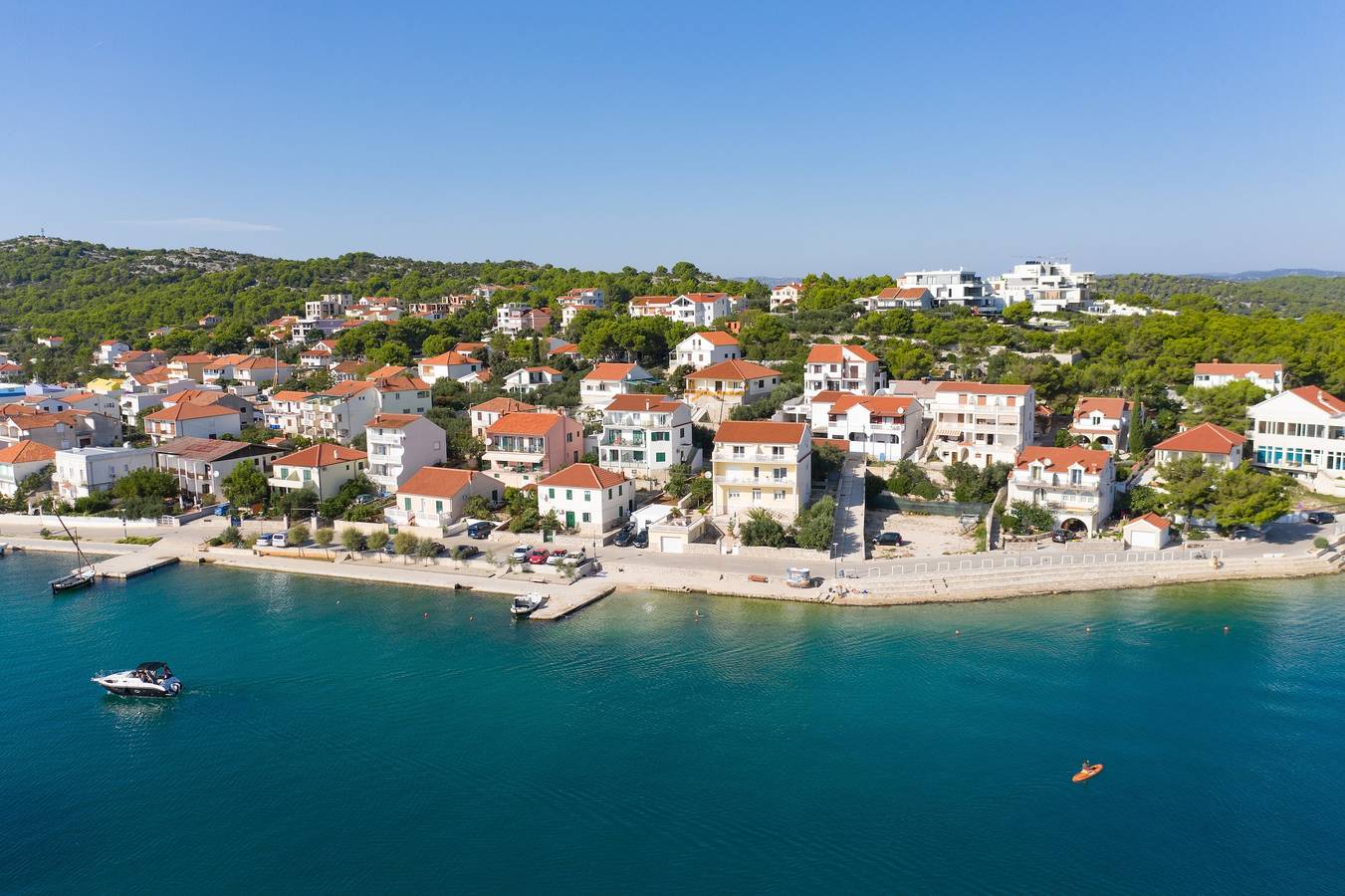 Ganze Wohnung, 1-Zimmer-Ferienwohnung am Strand Jezera, Murter A-796-e in Tisno, Murter