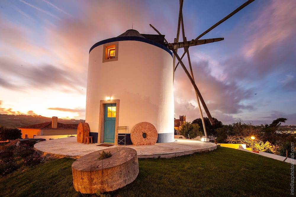 Cozy Windmill Close to the Beach in Lourinhã, Lissabon Distrikt
