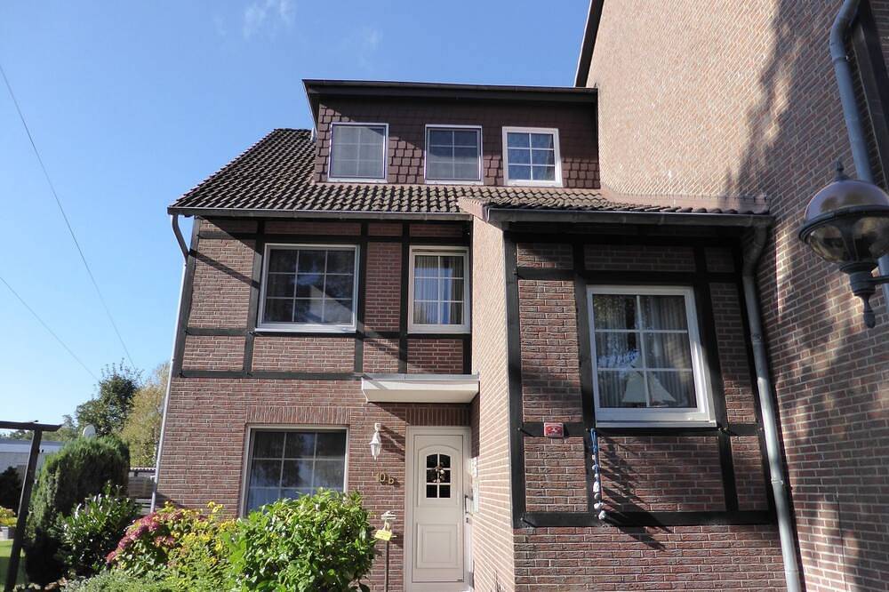 Ganze Wohnung, Ferienwohnung 54°Nord - groß und liebevoll eingerichtet in ruhiger Lage in Döse, Cuxhaven