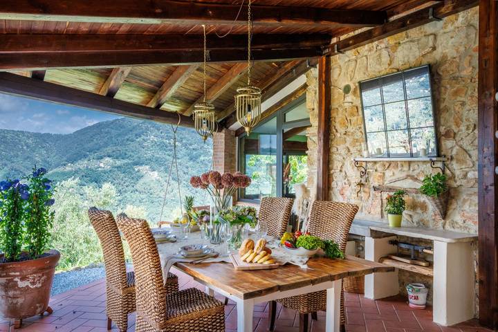 Sospirata Farmhouse in Pescia, Provincia di Pistoia