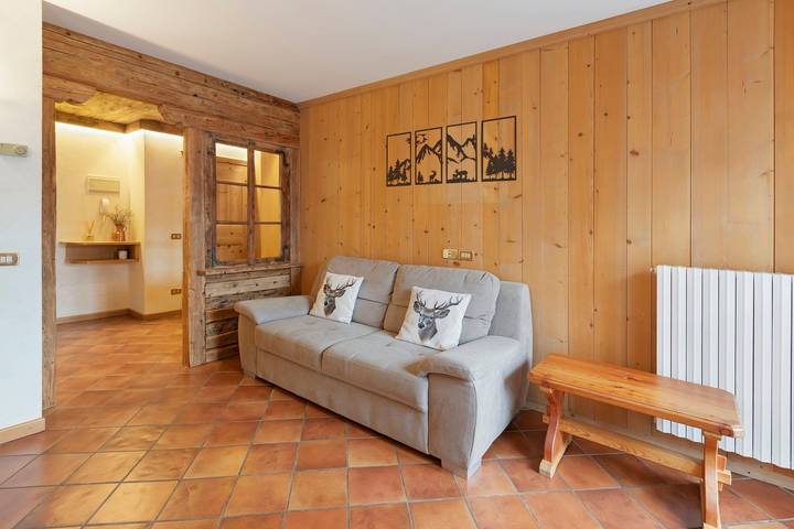 Ganze Wohnung, Apartment 'Fior Di Montagna' mit Bergblick, Gemeinschaftsterrasse und Wlan in Bormio, Bormio Gemeinde