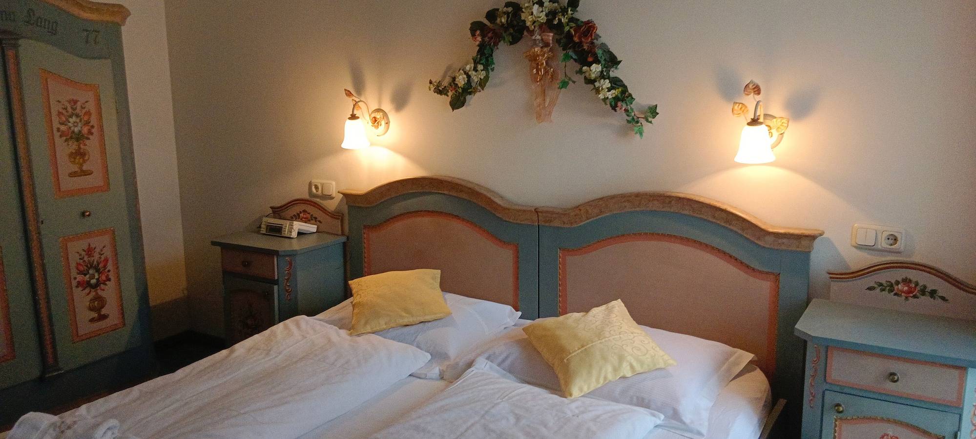 Ganze Wohnung, Apartment 'Grattschlössl 2' mit Bergblick, Balkon und Wlan in Sankt Johann in Tirol, Kaisergebirge