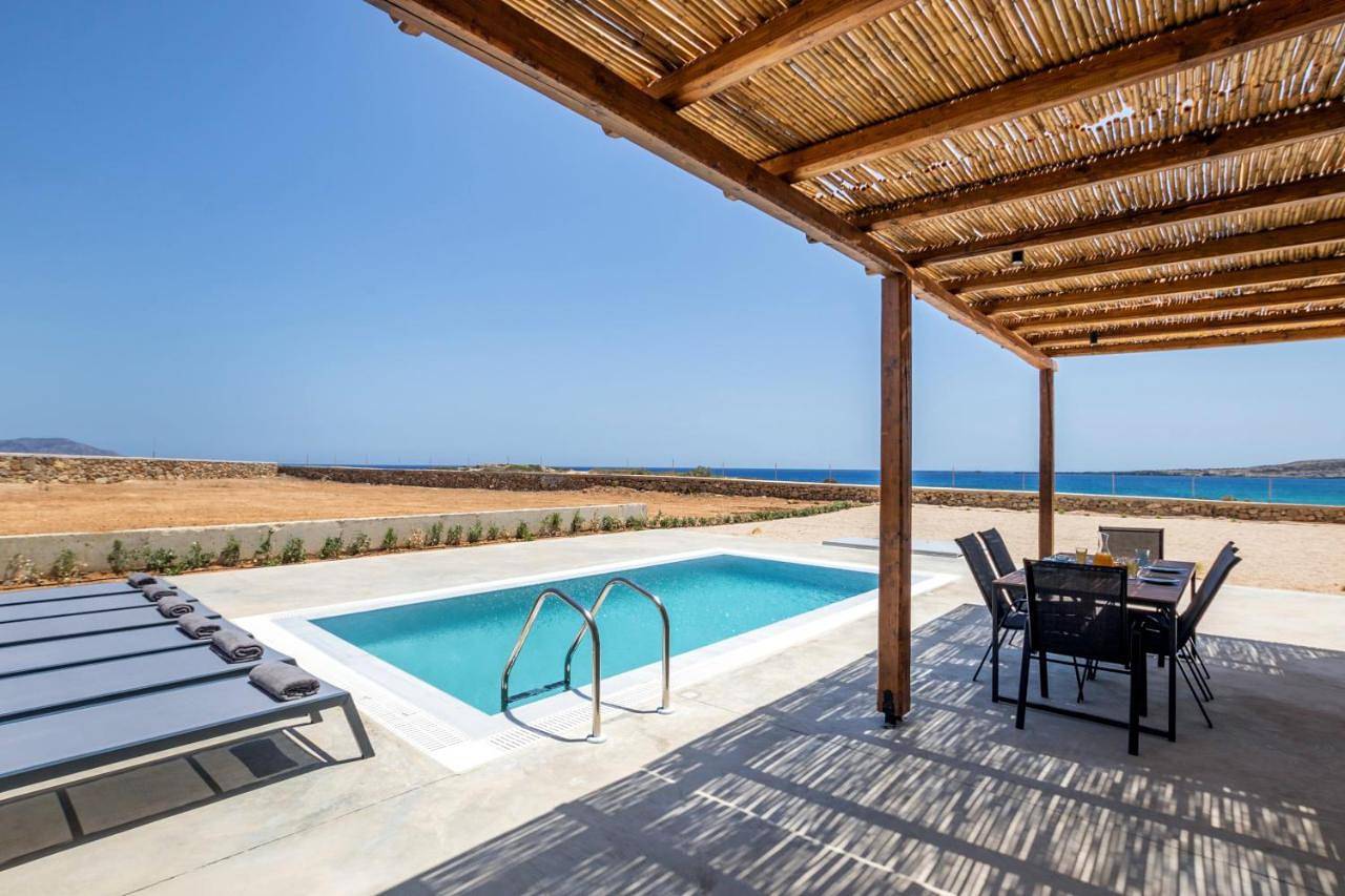 Cato Agro 1, Seafront Villa with Private Pool in Karpathos