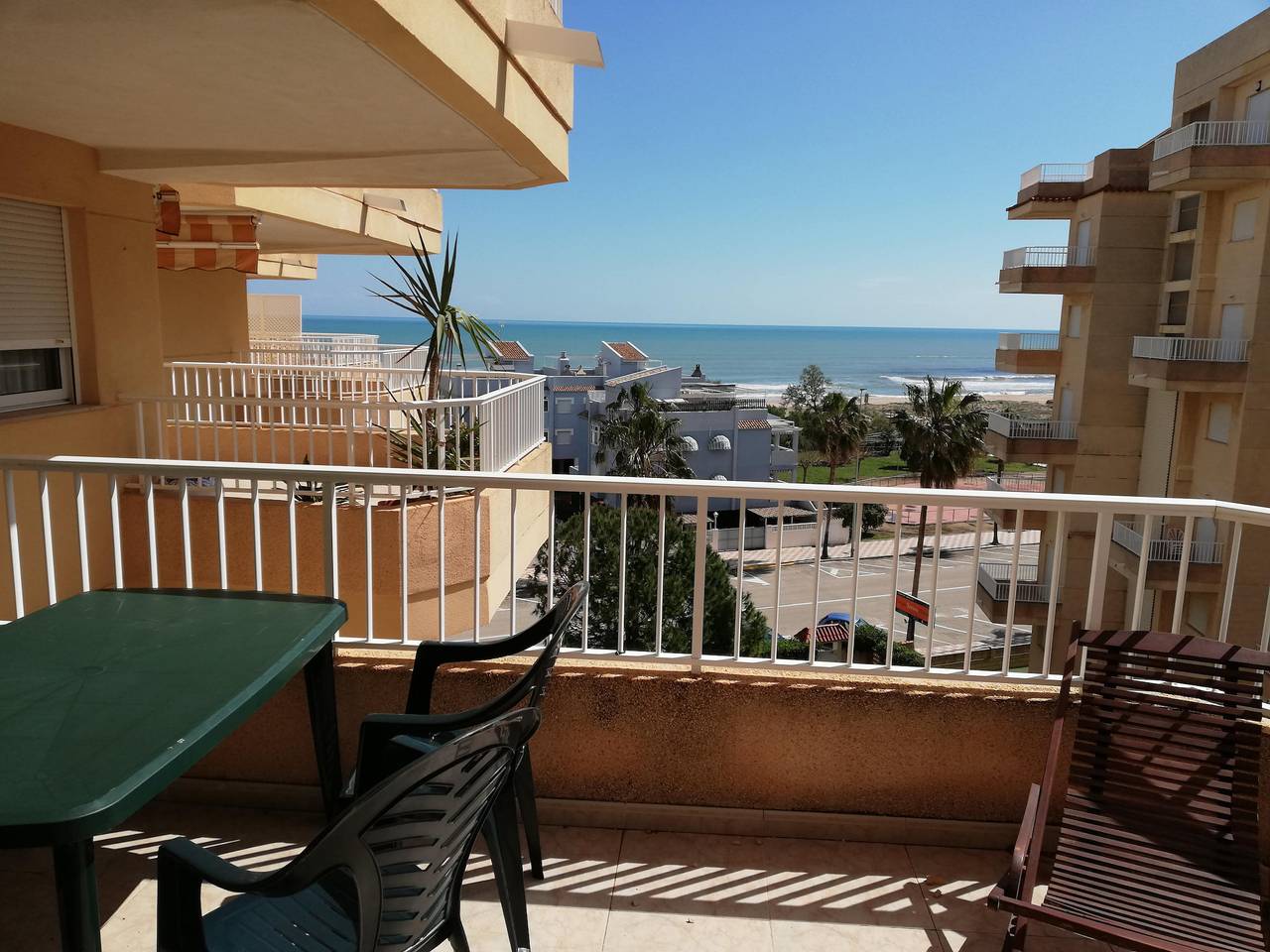 Ganze Wohnung, Bonito apartamento, muy cuidado, con vistas al mar y a la piscina! in Playa Xeraco, Xeraco