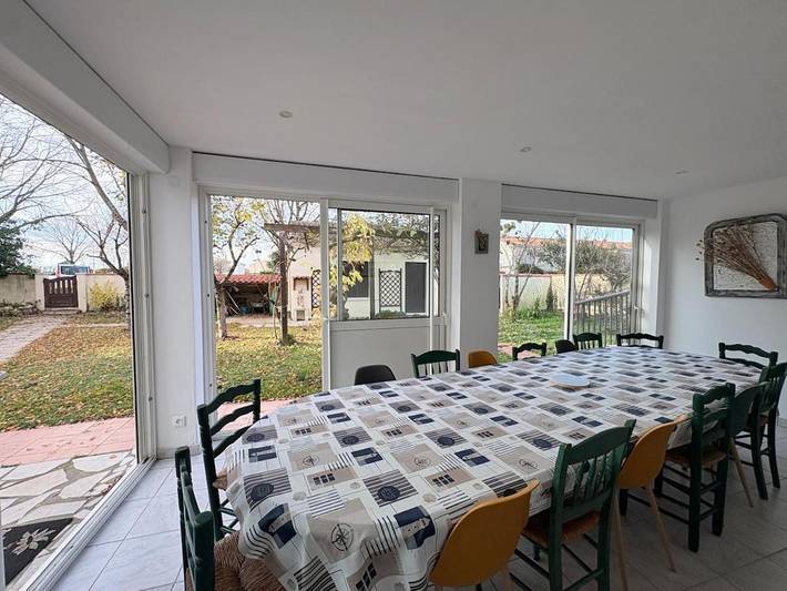 Location de vacances pour 14 personnes, avec sauna ainsi que terrasse et jardin, animaux acceptés à Soubise - 3