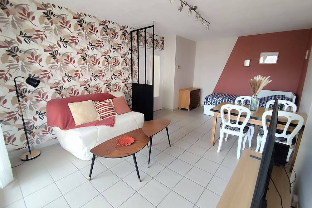 Apartamento entero, Cosy, quiet apartment with balcony near train station in Ambérieu-en-Bugey, Belley