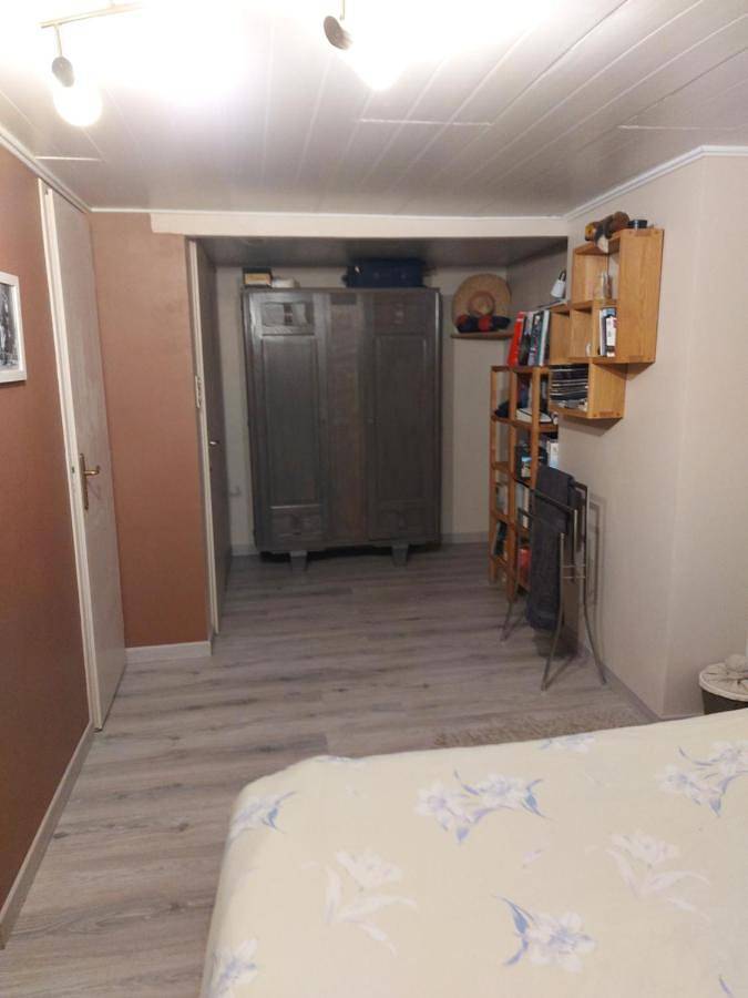 Gîte pour 3 personnes, avec terrasse et vue à Les Mazures - 4