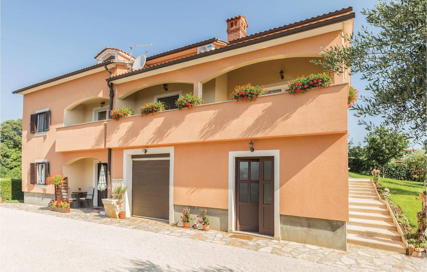 Ganze Ferienwohnung, Ferienwohnung für 5 Personen mit Terrasse in Tar-Vabriga, Kroatische Adria
