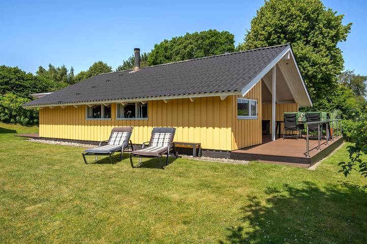 Ferienhaus für 4 Personen, mit Whirlpool und Terrasse sowie Garten und Sauna in Vemmingbund