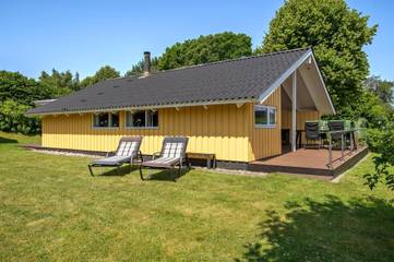 Ferienhaus für 4 Personen, mit Whirlpool und Sauna sowie Garten und Terrasse in Vemmingbund