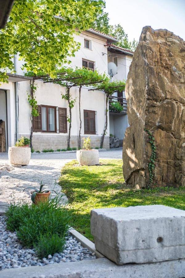 Gîte pour 6 personnes, avec jardin et vue à Vipava - 2