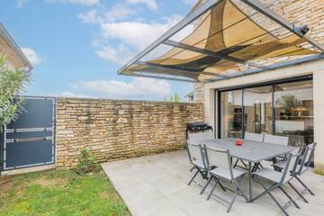 Maison De Vacances pour 7 Personnes dans Aiguèze, Région de Nîmes, Photo 1