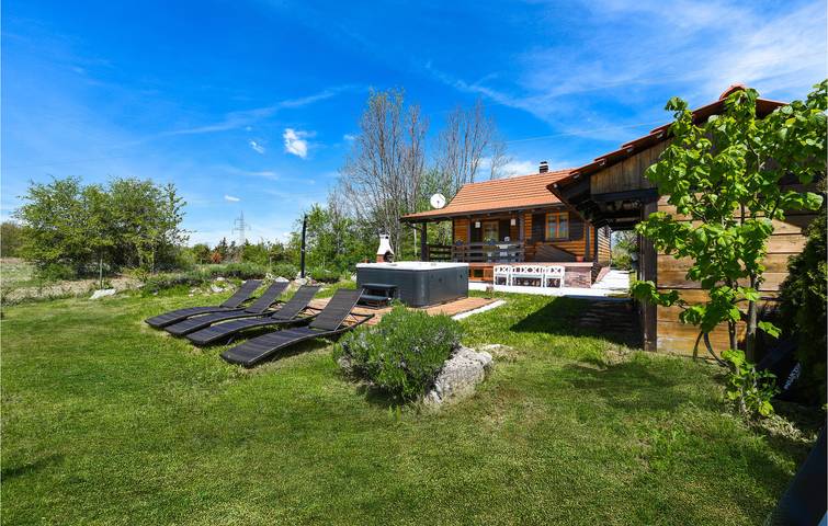 Charmant appartement 1 chambre avec piscine et terrasse près de la rivière in Lovinac, Lika-Senj