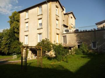 Gîte pour 6 personnes, avec vue et jardin, animaux acceptés à Saint-Agrève