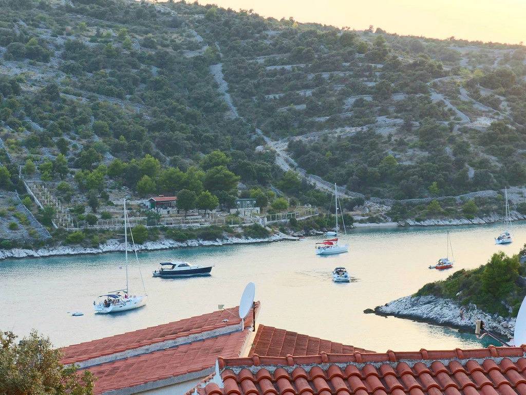 Cijeli apartman, Standard apartman s pogledom na more in Sevid, Splitsko-dalmatinska županija