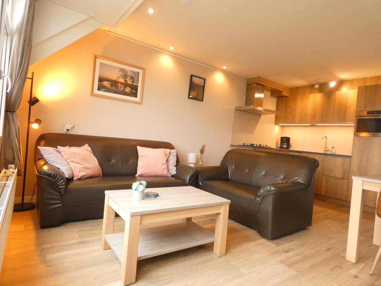 Ganze Wohnung, Schöne Ferienwohnung für 4 bis 6 Personen in Den Burg, Texel. in Den Burg, Westfriesische Inseln